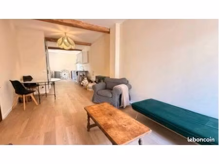 maison de ville avec terrasse & cave