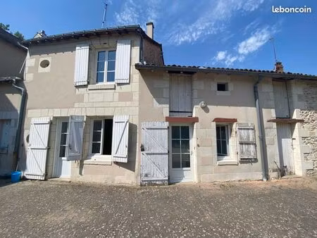 ? *à louer – duplex t2 de 58 m² à lencloître* ? venez découvrir ce charmant duplex de 58 m