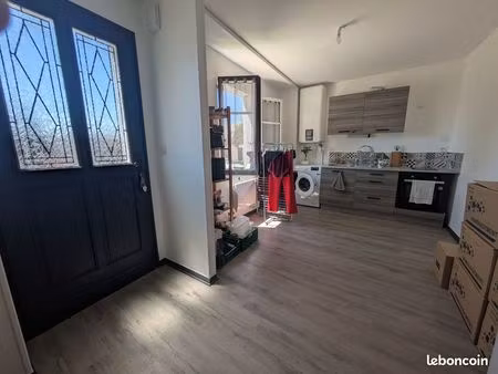 t2 55m² centre ville de mayet