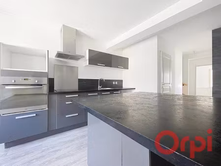 location duplex 3 pièces 85 m² à la tour-du-pin (38110)  880 €