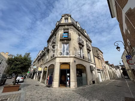 location : appartement de 3 pièces (56 m²) à soissons