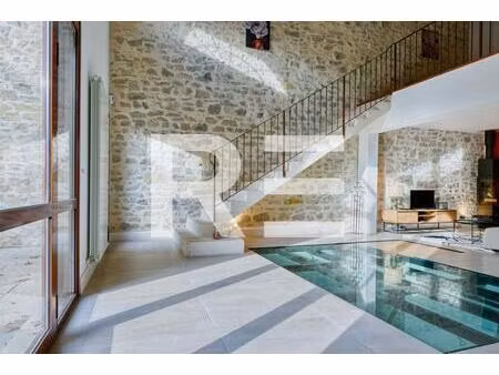 splendide chai réhabilité de 166m2  piscine  double garage