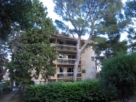 location appartement 3 pièces 73.25 m² à nimes (30000)  871 €