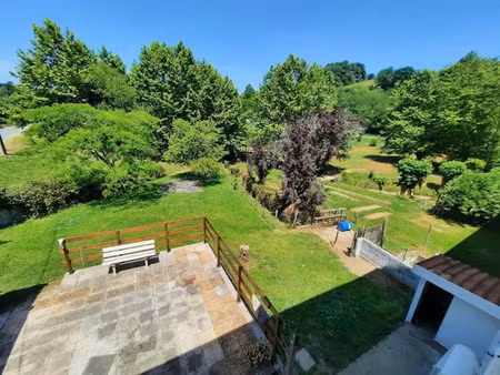 location maison 4 pièces 91.8 m² à hasparren (64240)  990 €