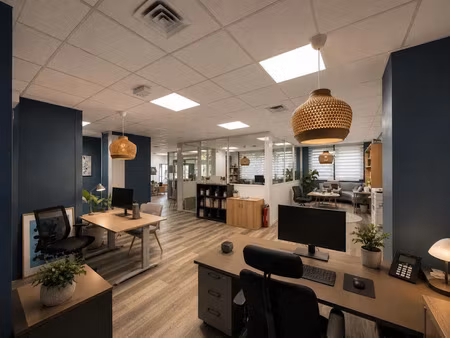 location locaux professionnels 153 m² à paris 17ème (75017)  7 501 €