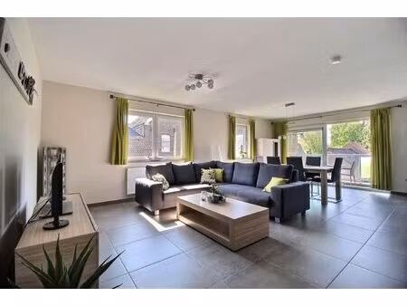 appartement à louer avec garage et terrasse   celles (vbe47041)