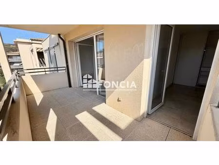 à vendre – superbe t3 récent au plan-du-castellet  à seulement 10 minutes de bandol