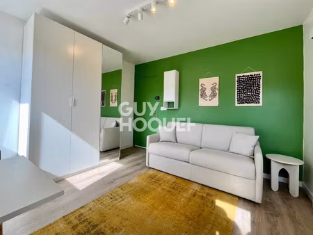 location meublée appartement 1 pièce 16 m² à sainte-maxime (83120)  600 €
