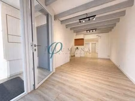 vente bureaux et commerces à la chapelle-sur-erdre (44240) : à vendre / la chapelle-sur-er