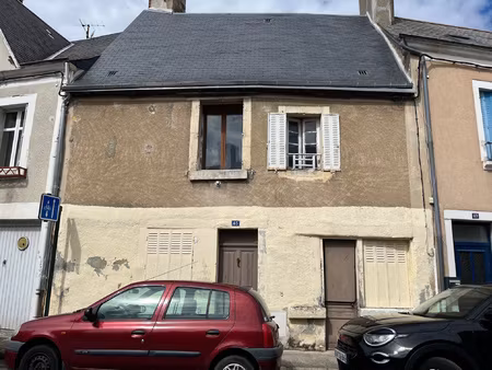 a vendre - maison à réhabiliter avec jardin argenton-sur-cre