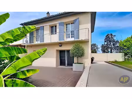 maison 3 ch rénovée arveyres