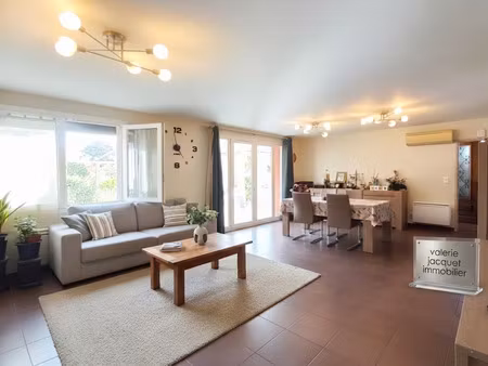 habitable sans travaux  au calme  proximité du centre ville