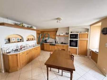 vente maison à saint-rémy-en-mauges (49110) : à vendre / 117m² saint-rémy-en-mauges