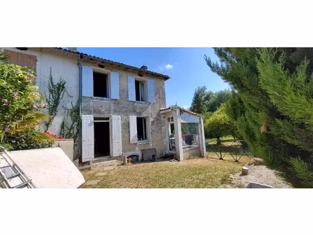 10 mns nord saint jean d'angély