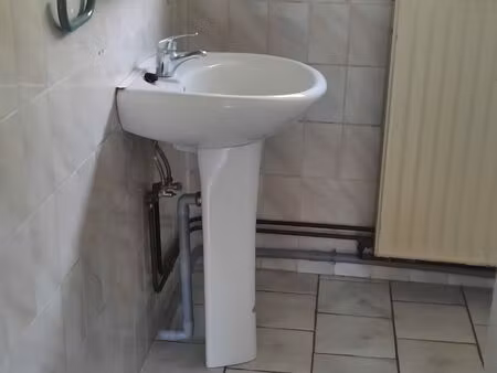 appartement à louer à chaussee de chatelet 229 229 gilly (vwd18166)
