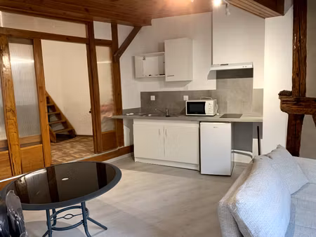 foix - a louer - appartement type 1bis meublé