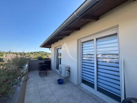 t2 meublé 39 m² avec terrasse  piscine et climatisation - générac