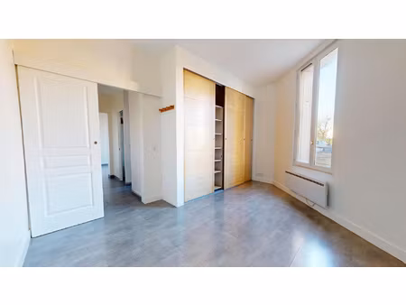 appartement f2 avec cave  proche canal de l'ourcq  les pavil