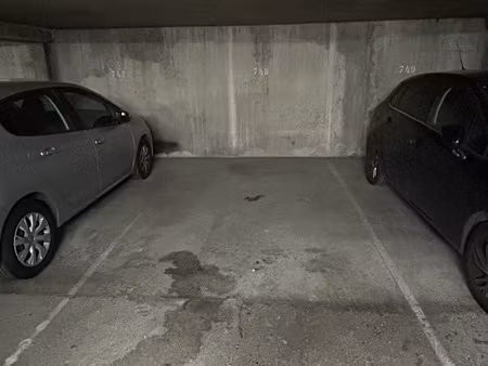 parking - rue des laitières