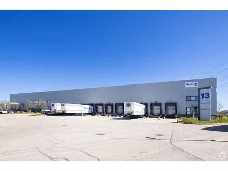 location local d’activités mions 69780 2393m²