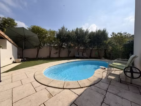 maison de type 5 meublée avec piscine et garage - quartier r