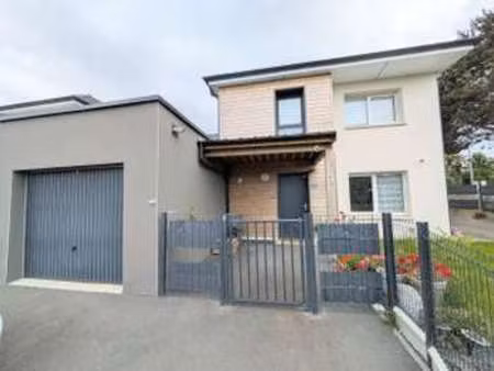 vente maison à courseulles-sur-mer (14470) : à vendre / 103m² courseulles-sur-mer