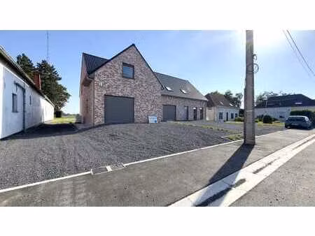 nouvelle construction peb a 4 chambres avec jardin et garage