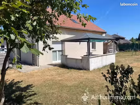 maison 5 pièces 135 m²