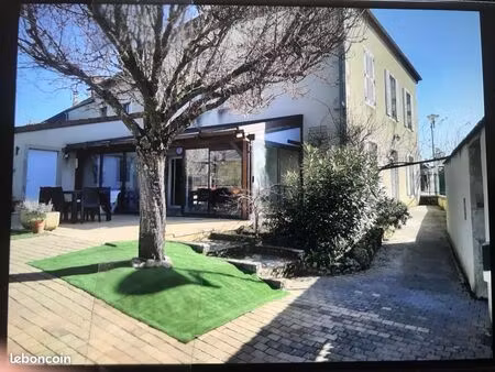 belle et grande maison de caractère - 180 m²