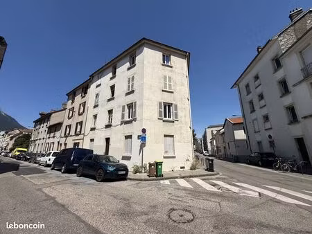appartement 2 pièces 38 m²