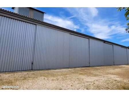 entrepot de stockage 150 m2 secteur n4
