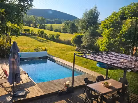 maison t6 lumineuse individuelle 175m² avec piscine et vue pyrénées