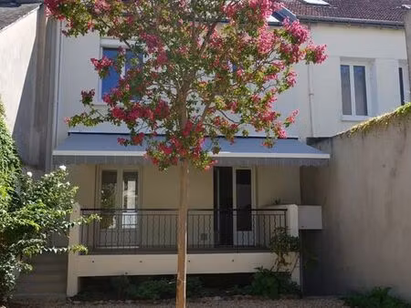 maison de ville avec jardin à louer tours centre