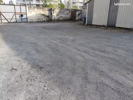 terrain de 1000m2