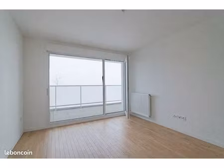 t2 42 m² | balcon + parking | résidence récente | proche rer b bourg-la-reine