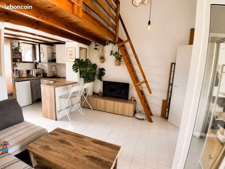studio cabine meublé avec mezzanine et terrasse – vue port & étang – bail étudiant (9 mois