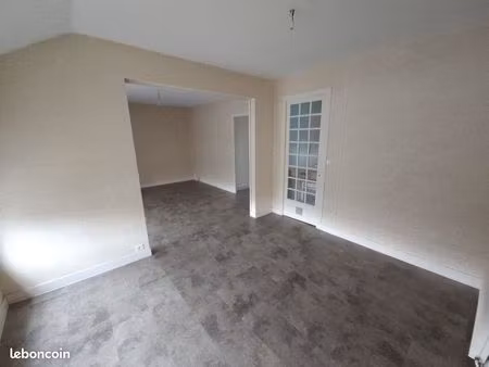 appartement 2 pièces 64 m²