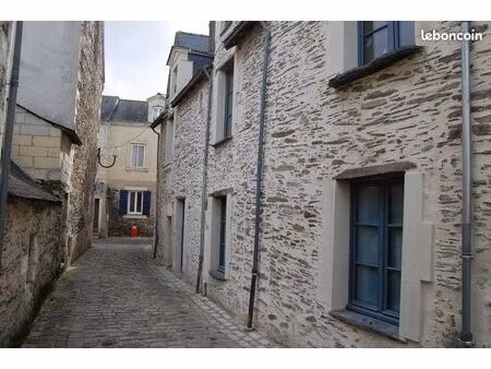 maison ancienne rénovée et non meublée