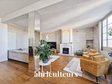 superbe duplex à la vente à saintes (17100)
