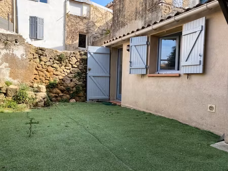 peyrolles en provence : location appartement t2 / t3 avec co