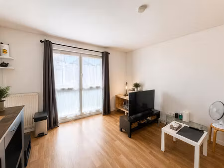 studio de 25 m² avec parking - proche rer