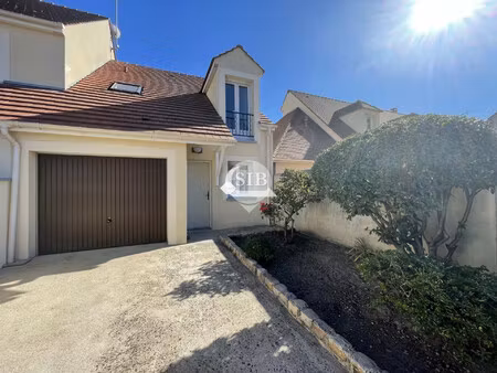 maison 4 pièces - loyer 1420 €