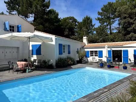 maison familiale 7 chambres piscine - bois de la chaise190 m2