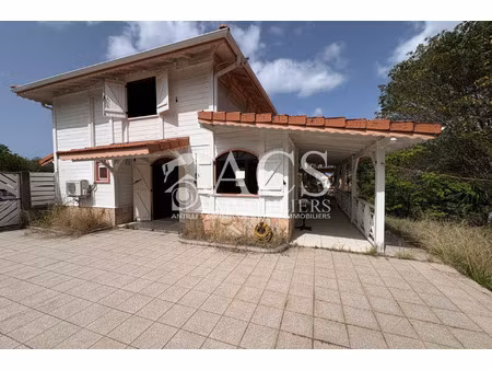 charmante maison en bois avec terrasse  jardin privatif et a