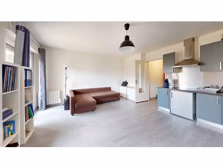 f1 de 31 25 m² avec balcon  ascenseur et garage