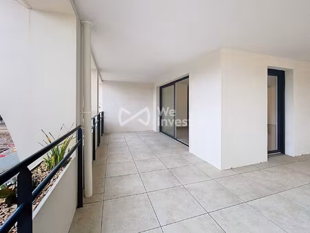 appartement t4 avec grande terrasse
