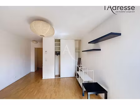 suresnes limite puteaux - studio 23 m²