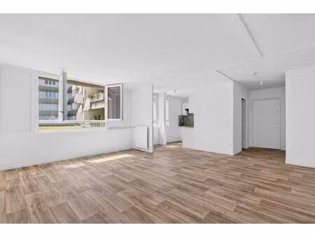 trappes_lot_118_t4