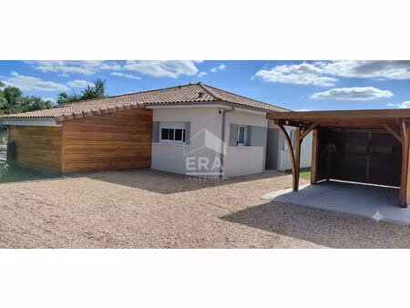 maison plain-pied 120 m² avec piscine et vue dégagée