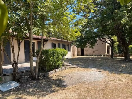 maison 3 chambres plein- pied avec joli jardin